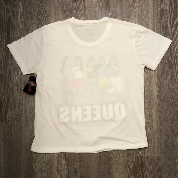 On‎ Fire Queens Friends White Tee Cropped Size 2XL​ - Picture 3 of 5